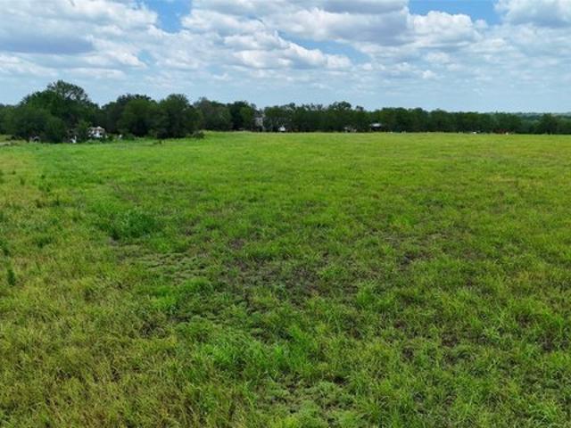 Farm for sale in Paige, Texas