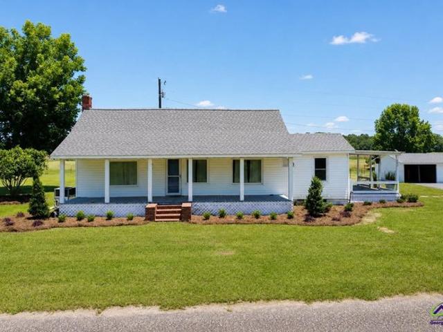 House for sale in Cochran, Georgia