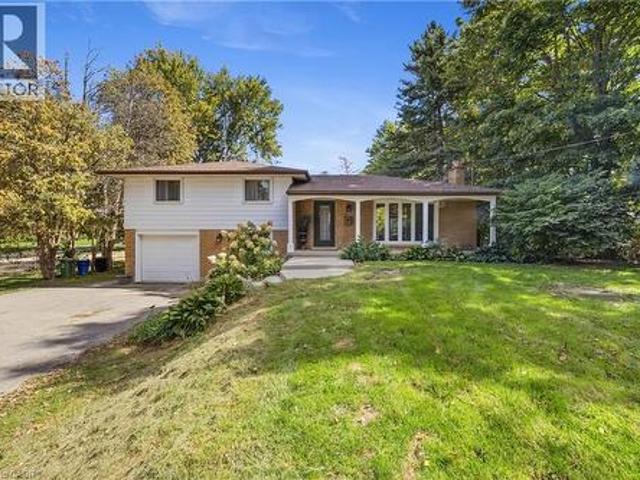 House for sale in Ancaster, Ontario