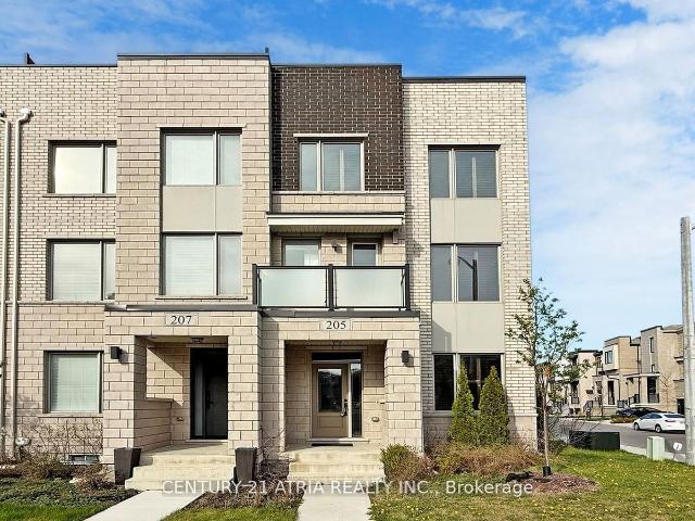 Townhouse for sale in Woburn, Ontario