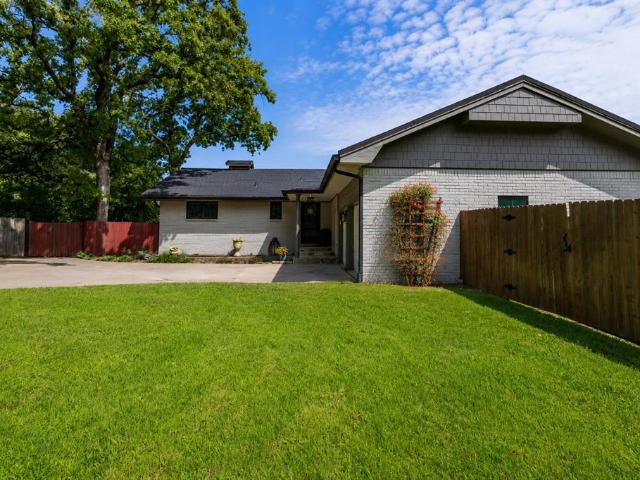 House for sale in Azle, Texas