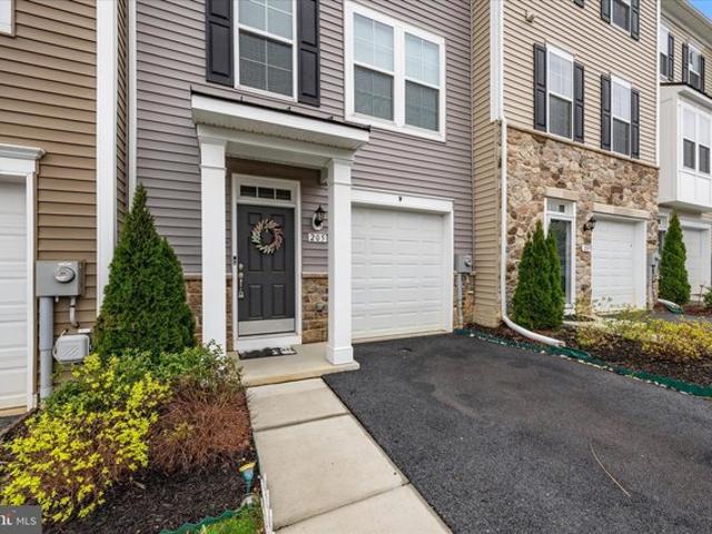 Townhouse for sale in Charles Town, West Virginia