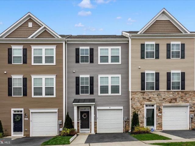 Townhouse for sale in Charles Town, West Virginia