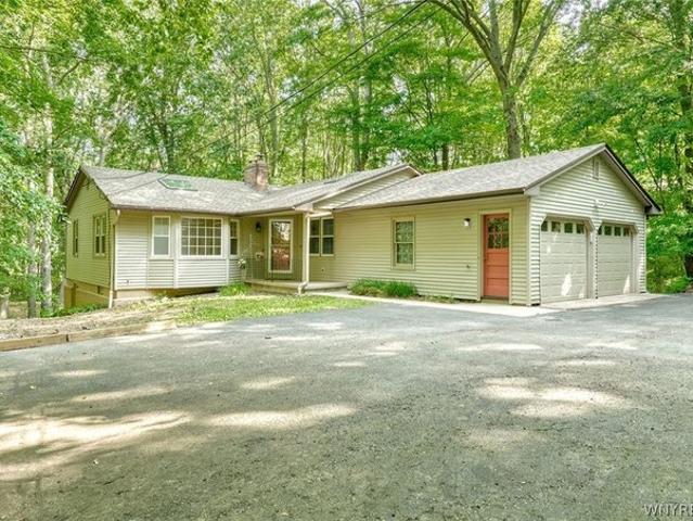 House for sale in Oak Hill, New York