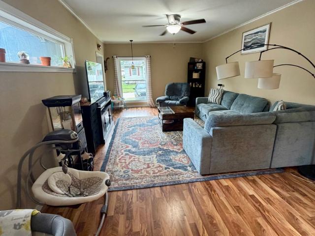 House for sale in Benton, Franklin County