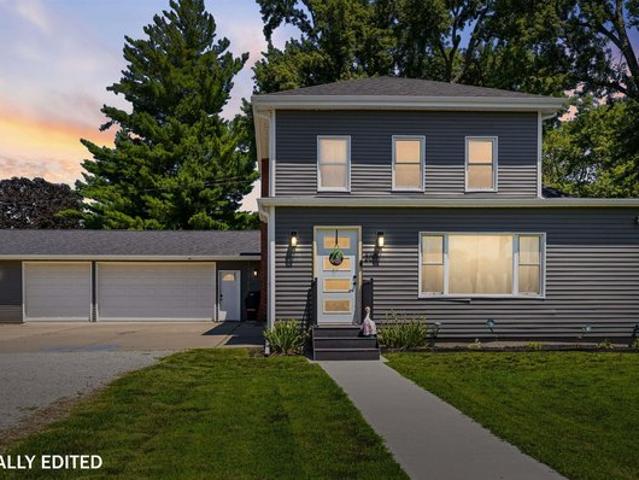 House for sale in Montezuma, Iowa