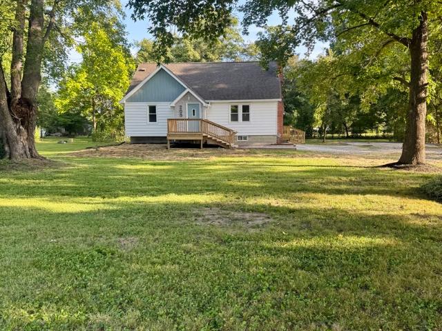House for sale in Ewing, Illinois