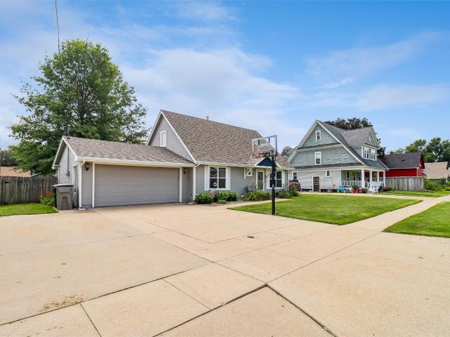House for sale in Pleasantville, Iowa