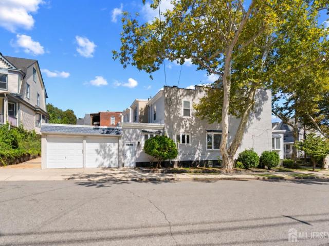 House for sale in Perth Amboy, New Jersey