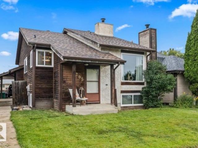 House for sale in Spruce Grove, Alberta