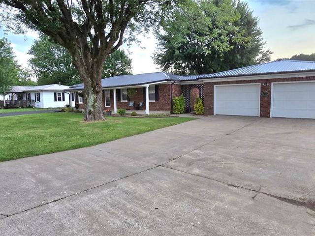 House for sale in Glasgow, Kentucky