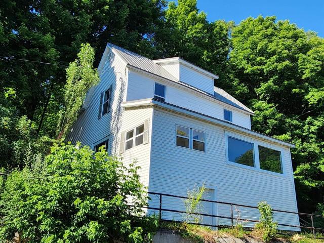 House for sale in Houghton, Michigan