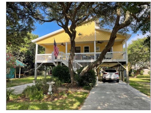 House for sale in Oak Island, North Carolina