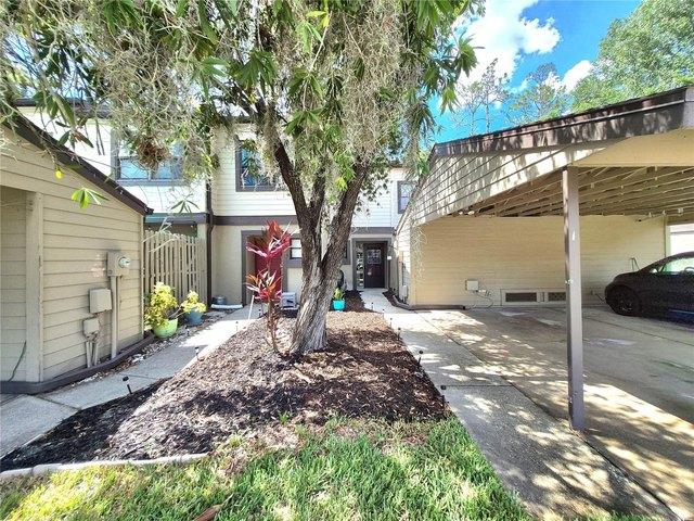Townhouse for sale in Oldsmar, Florida