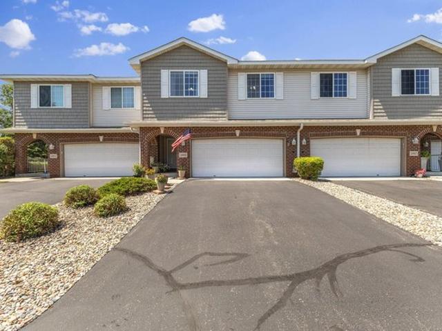 Townhouse for sale in Lakeville, Minnesota