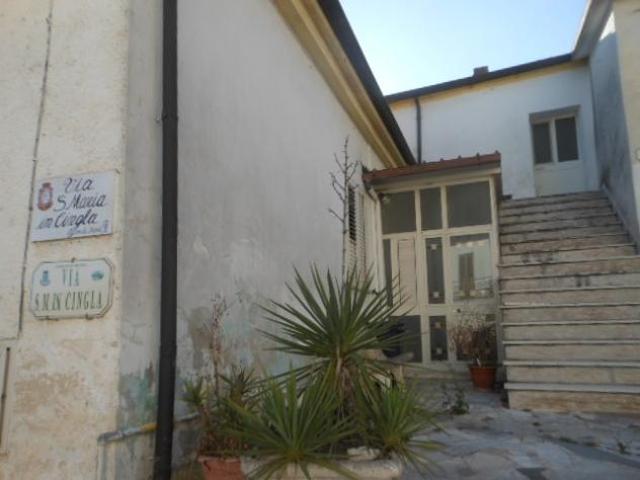 Villa Indipendente in vendita a Ailano, Campania