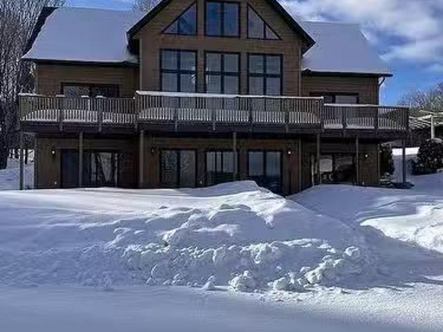House for sale in Papineauville, Quebec