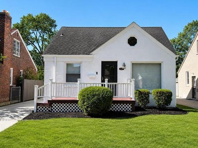 House for sale in Harper Woods, Michigan