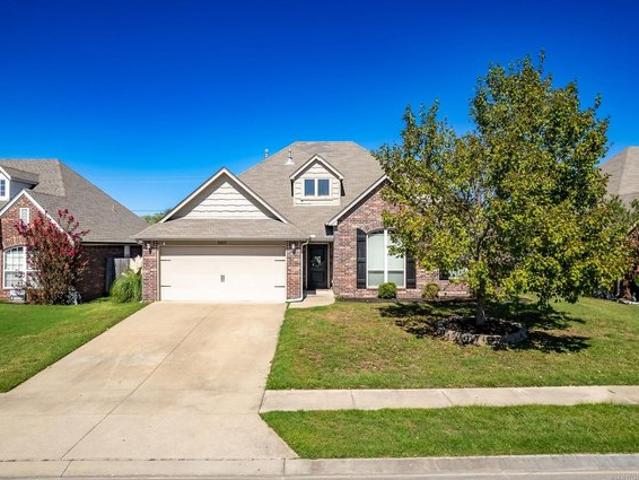 House for sale in Broken Arrow, Tulsa County