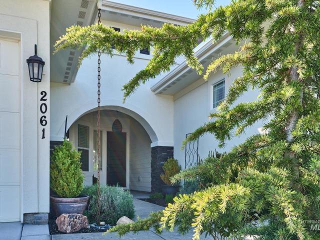 House for sale in Eagle, Idaho