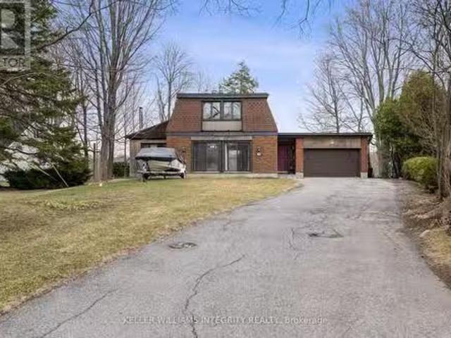 House for sale in Nepean