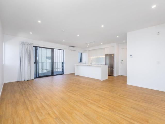 Apartment for rent in Paremoremo