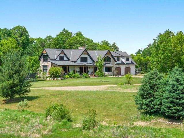 House for sale in Hubbard, Minnesota