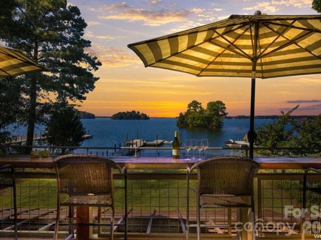 House for sale in Cornelius, Mecklenburg County