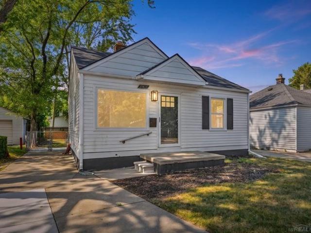House for sale in Harper Woods, Michigan