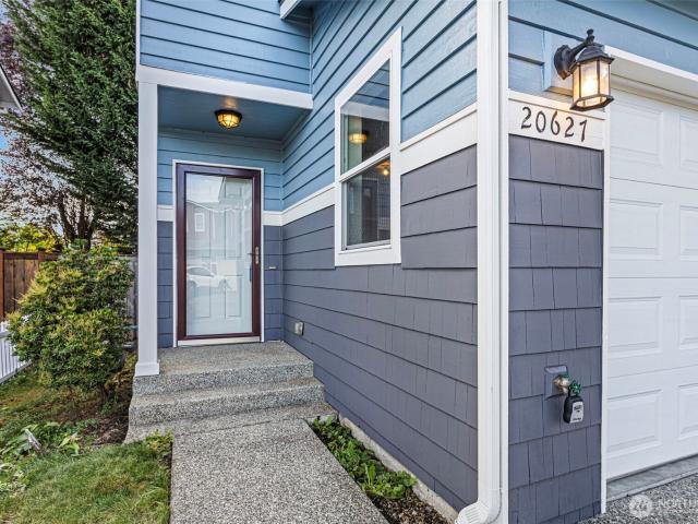 Condo for sale in Rivercrest Estates, Arlington