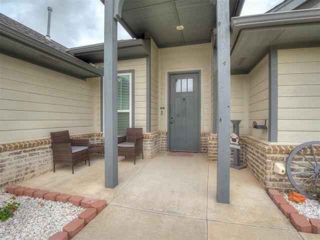 House for sale in Harrah, Oklahoma