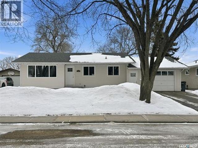 House for sale in North Battleford, Saskatchewan