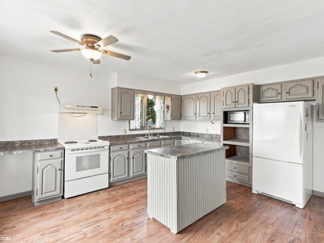 House for sale in Sigourney, Keokuk County