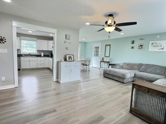 House for sale in Mayfield, Kentucky