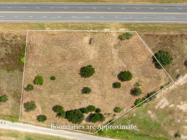 Land for sale in Luling, Texas