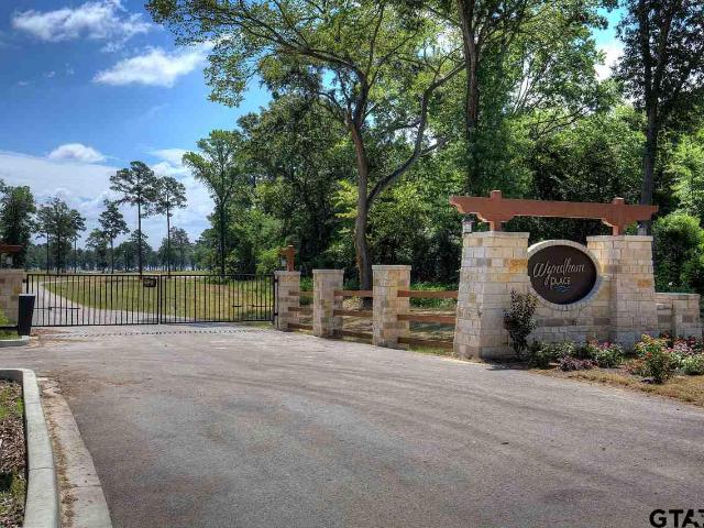 Land for sale in Henderson, Texas