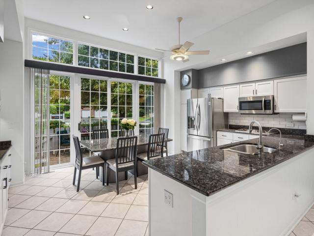 Townhouse for sale in Glenview, Illinois
