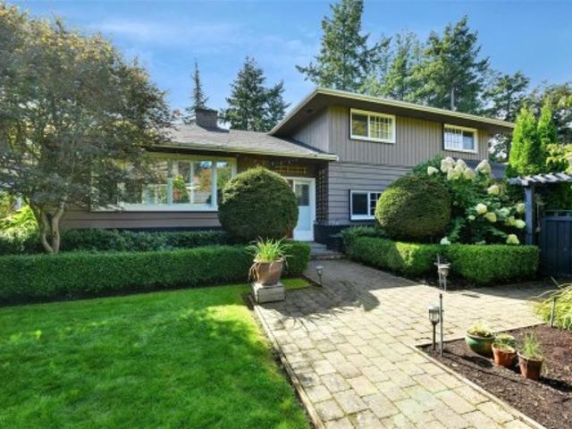 House for sale in Oak Bay, British Columbia