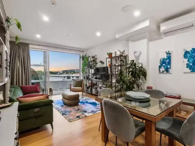 House for sale in Owhata