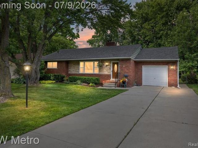 House for sale in Harper Woods, Michigan