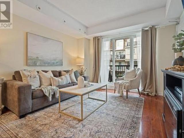 Townhouse for sale in Humber River—Black Creek, Toronto