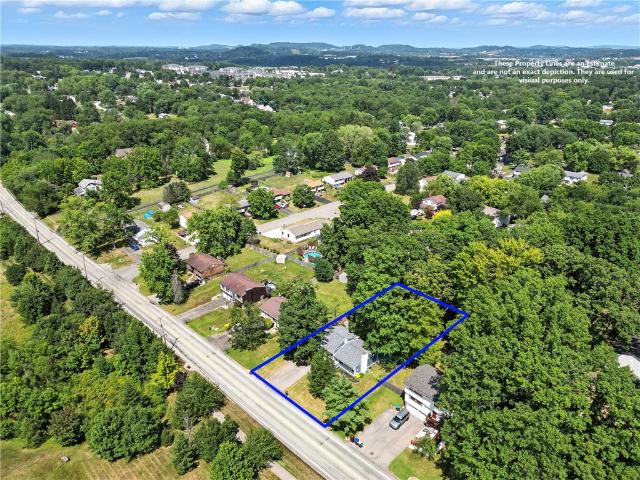 House for sale in Cranberry Twp