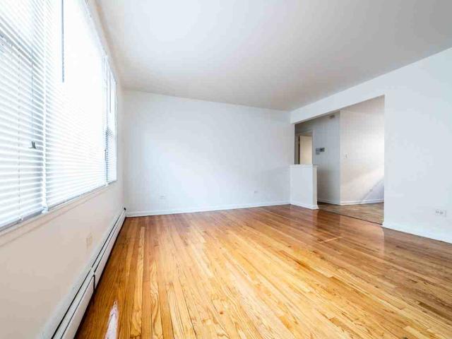 Apartment for rent in Blue Island, Illinois