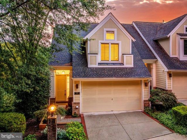 Townhouse for sale in Virginia
