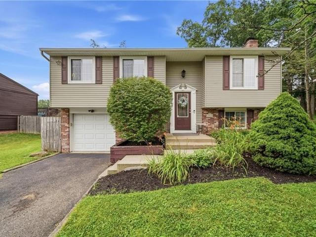 House for sale in Cranberry Twp, Pennsylvania