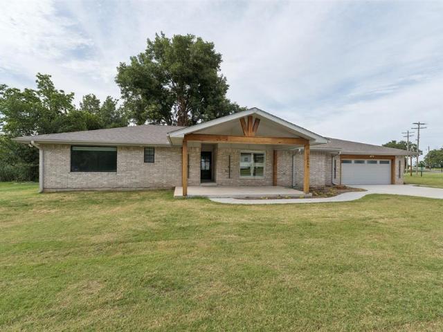 House for sale in Harrah, Oklahoma