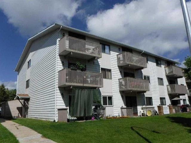 Apartment for sale in Camrose, Alberta