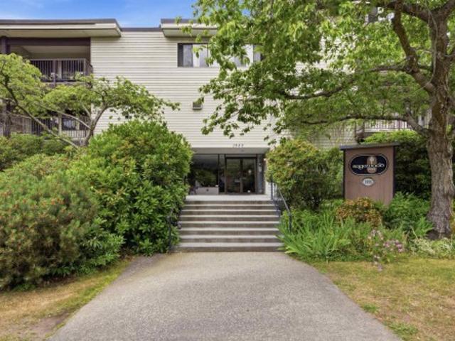 Property for sale in Uptown, White Rock