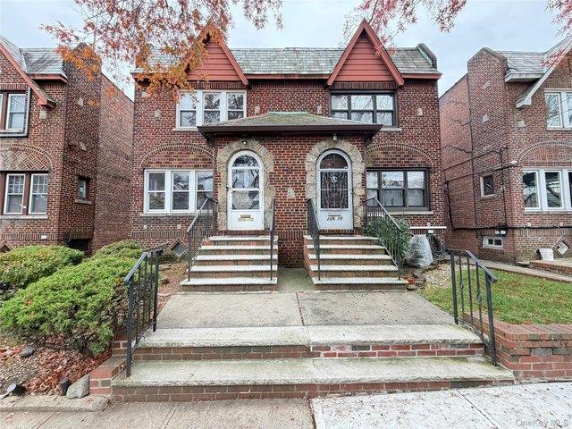 House for sale in Queens, Arverne
