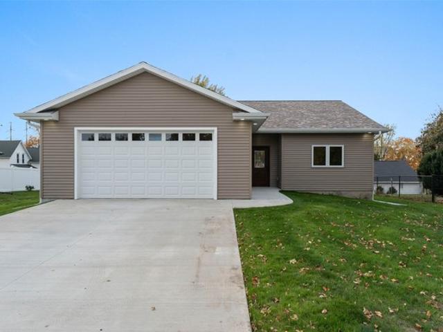 House for sale in State Center, Iowa